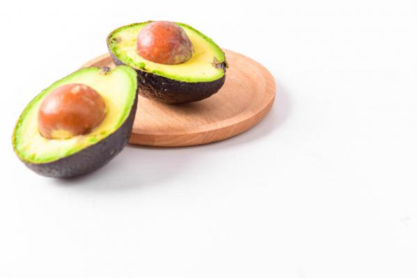 牛油果如何浇水，牛油果多久浇一次水