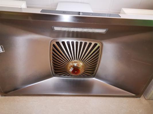 油烟机废油別倒，花盆边埋一勺，1个月开爆盆！