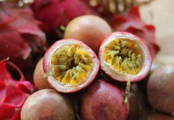 吃百香果有护肤的功效吗？